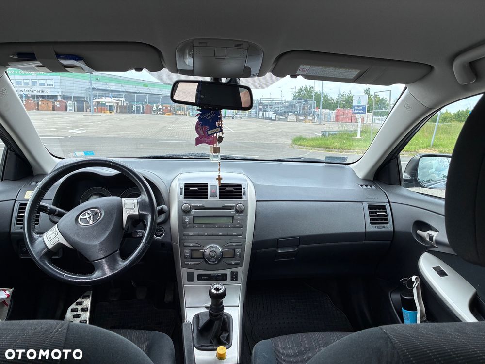 Toyota Corolla 1.6 VVT-i Terra - 5