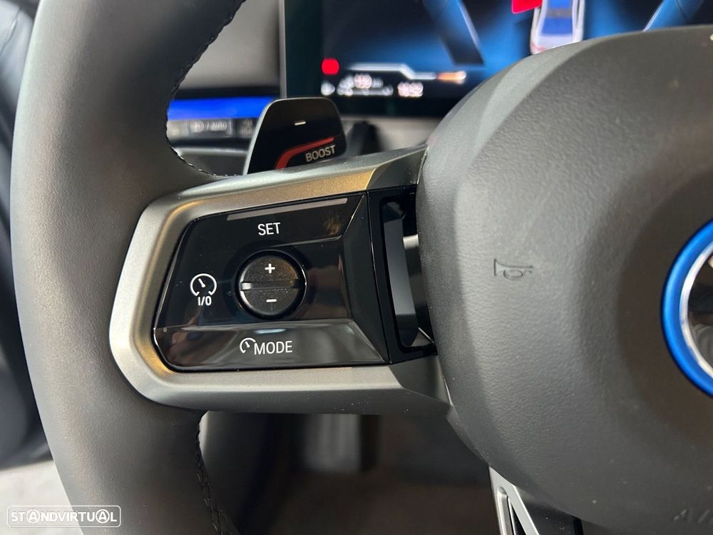 BMW 530 e Pack Desportivo M - 18