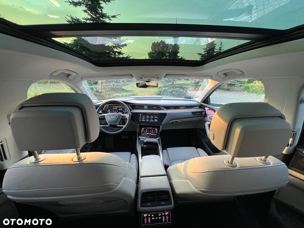 Audi e-tron Sportback 55 Quattro S Line - 22