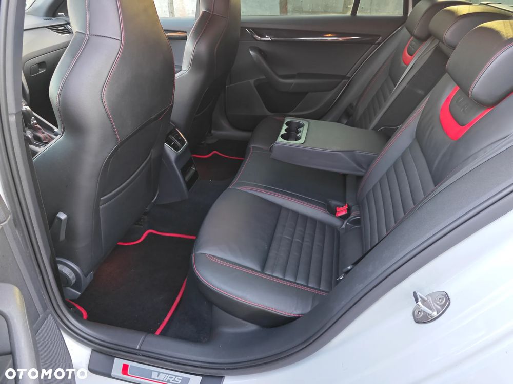 Skoda Octavia 2.0 TDI RS Challenge DSG - 31