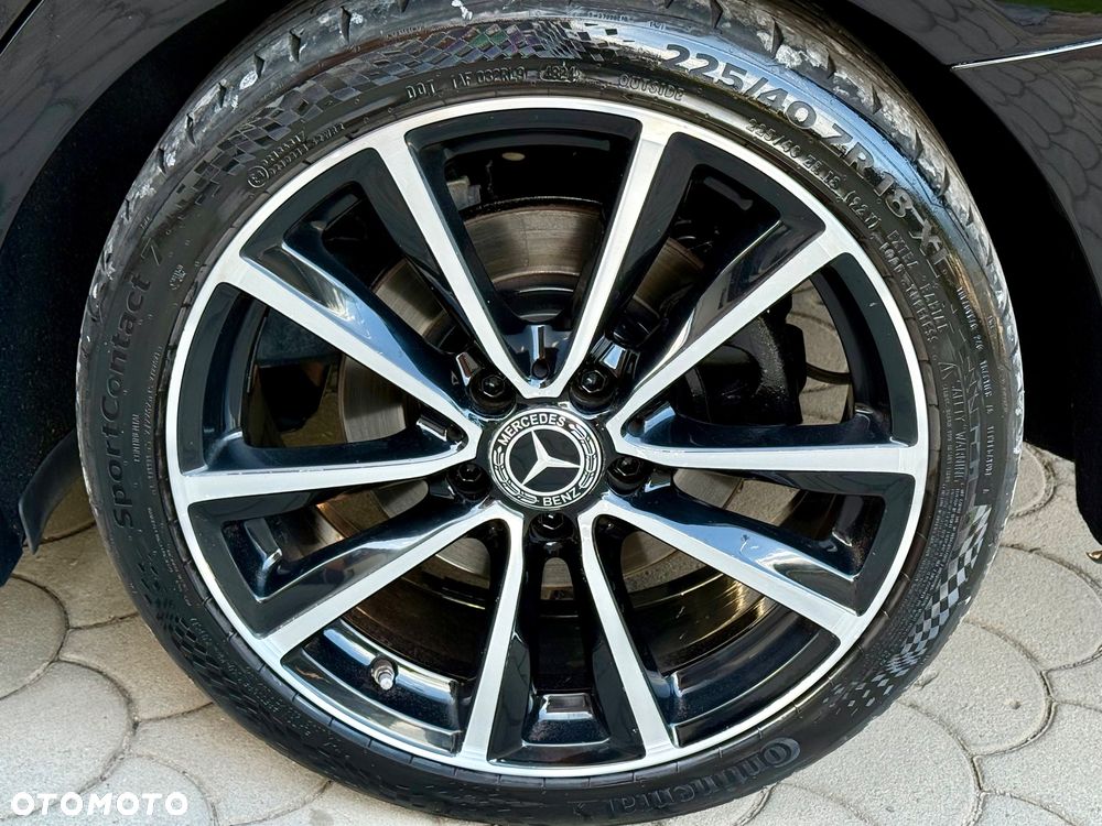 Mercedes-Benz CLA 180 7G-DCT UrbanStyle Edition - 16