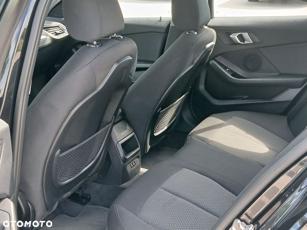 BMW Seria 1 118i - 13
