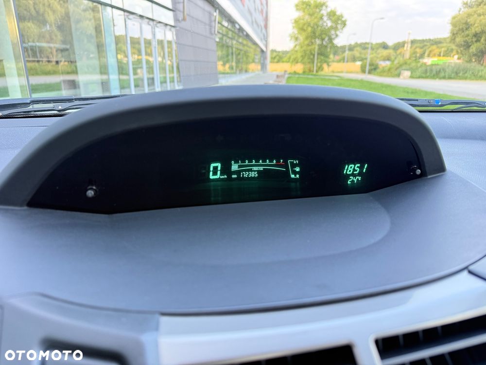Toyota Yaris 1.33 Sol - 26