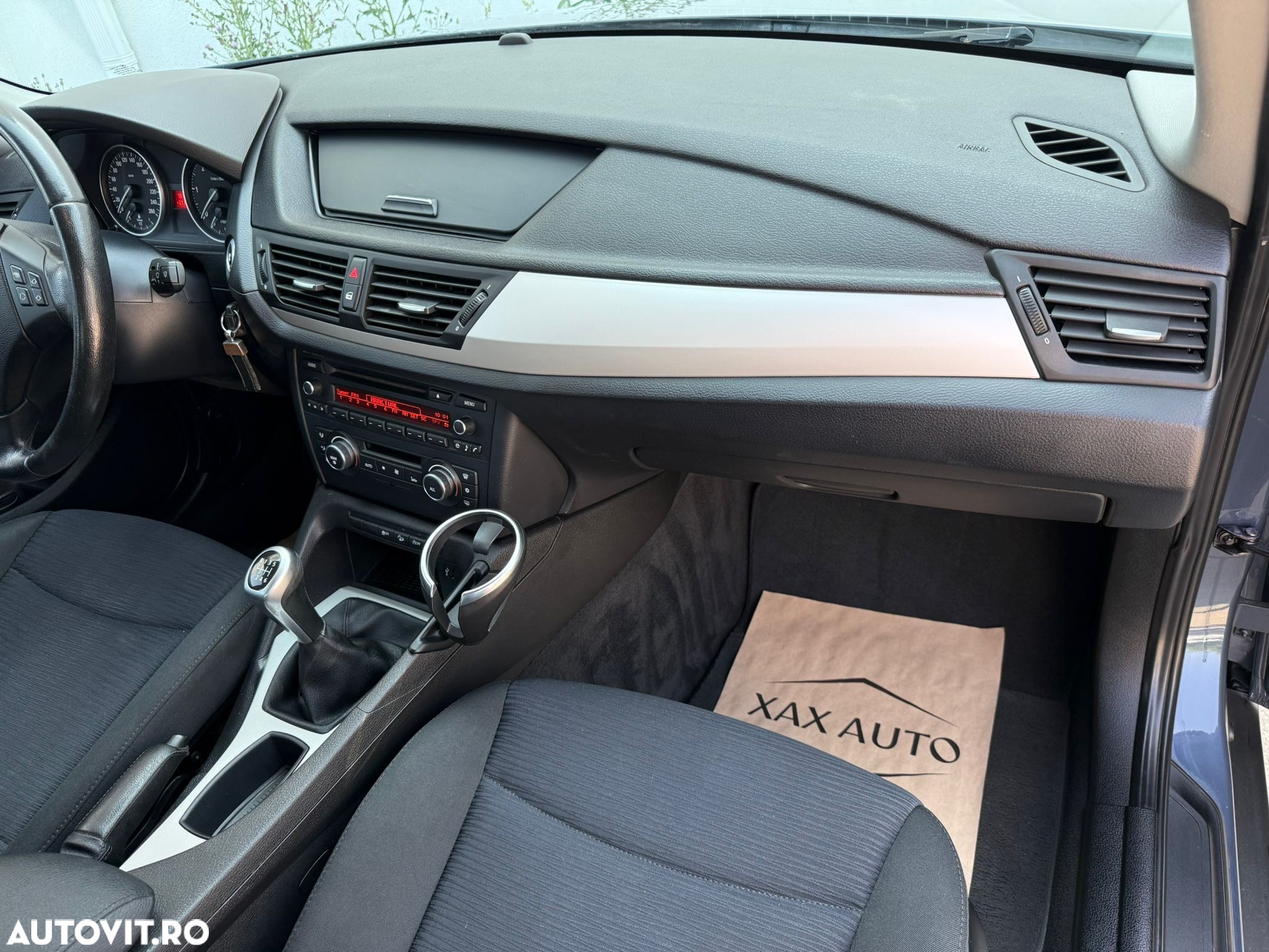 BMW X1 xDrive18d xLine - 6