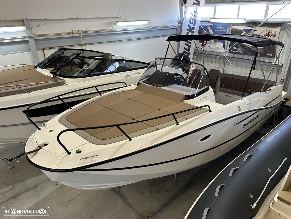 Quicksilver Activ 755 Sundeck - 3