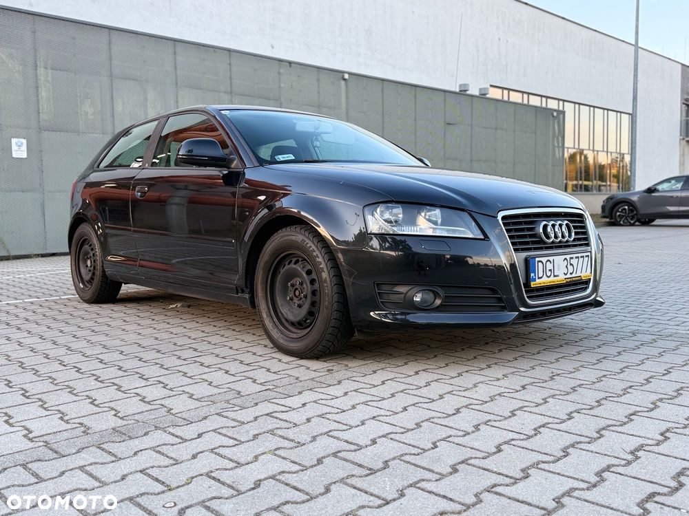 Audi A3 3-drzwiowe 2.0 TDI Attraction - 3