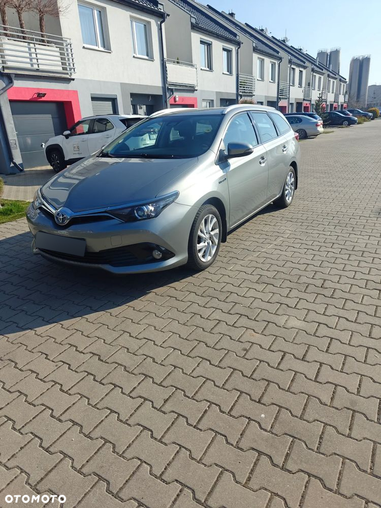 Toyota Auris Hybrid 135 Freestyle - 3