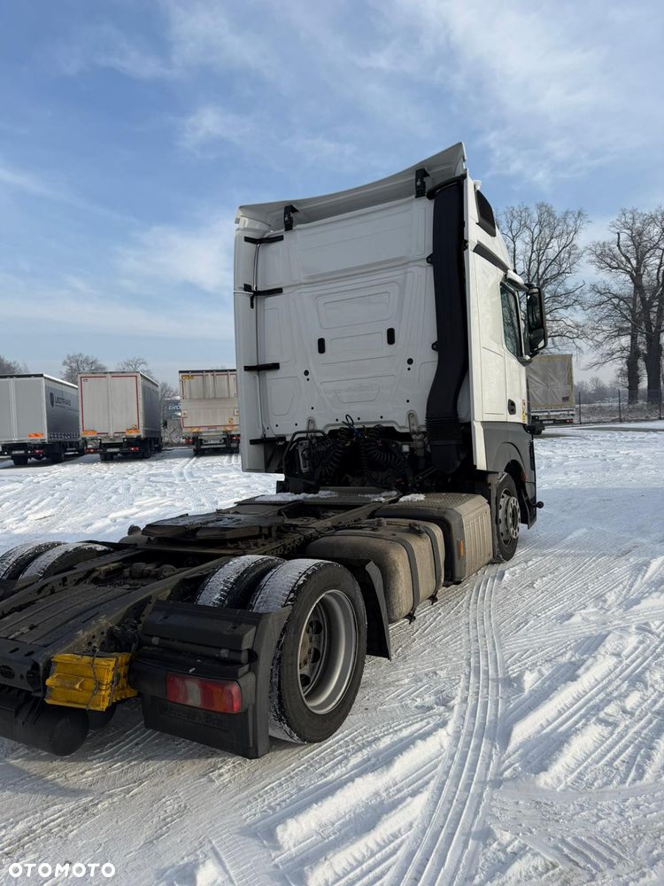 Mercedes-Benz ACTROS - 5