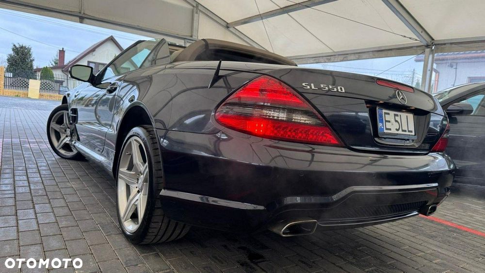 Mercedes-Benz SL - 28