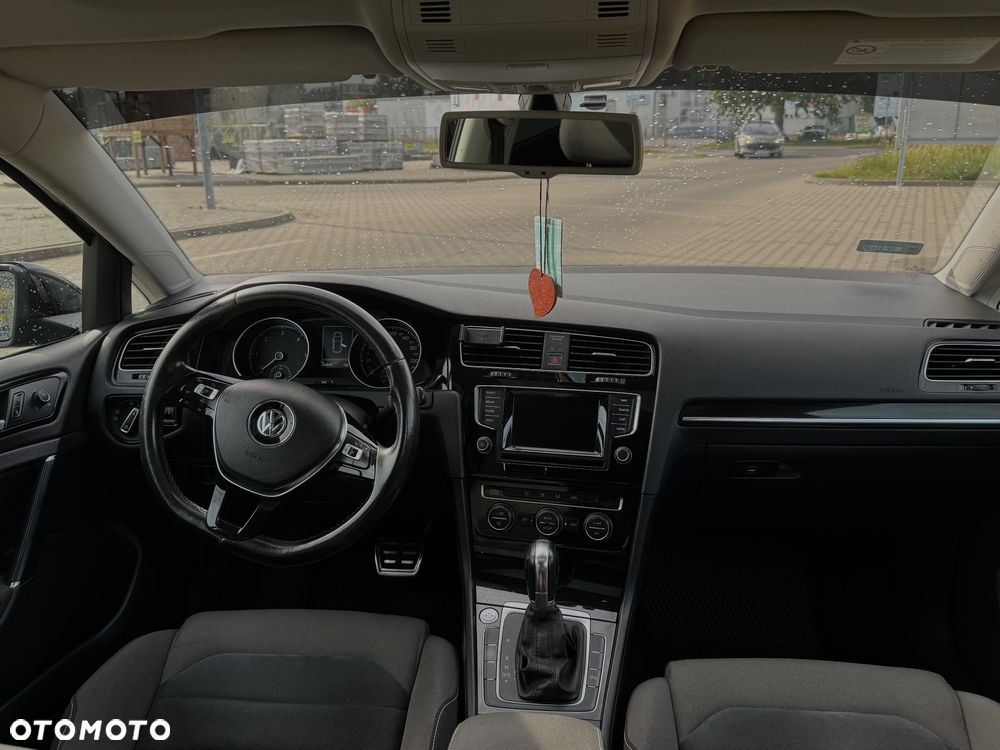 Volkswagen Golf 1.6 TDI BlueMotion Technology DSG Comfortline - 18