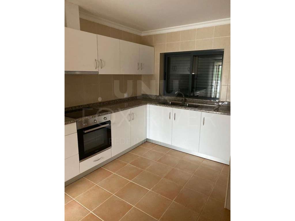 Moradia T4 com Garagem Fechada em Vila Nova de Cerveira - Grande imagem: 3/13