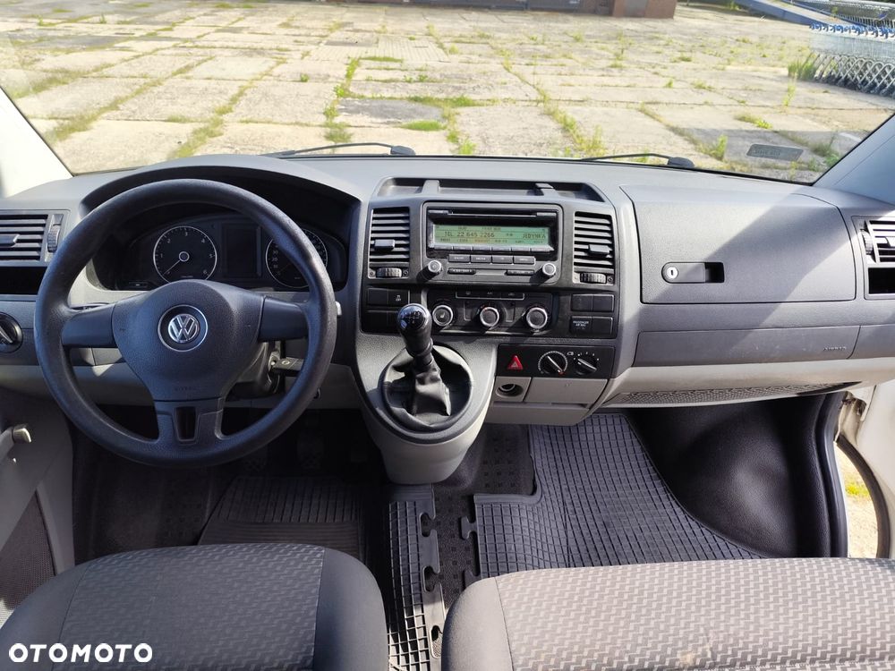 Volkswagen Transporter - 11