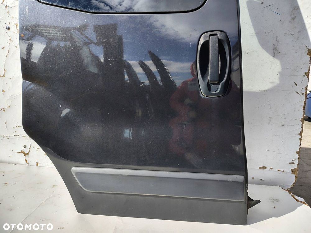 DRZWI BOCZNE PRAWE PRZESUWNE FIAT QUBO 632 - 2