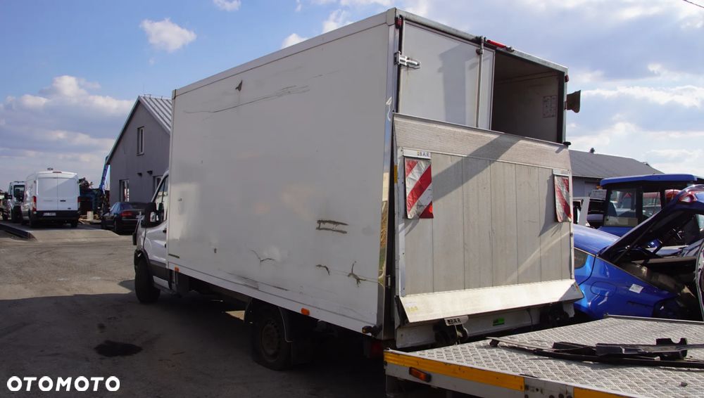 Auto na części - Ford Transit MK8 Lift 2.0 TDCI 131 KM BKFB KK2P-7000-EA 436 2019R Silnik Skrzynia Drzwi Lusterko Zderzak Błotnik Szyba Zabudowa Deska Kokpit Sterownik Moduł Czujnik Licznik Kierownica Panel - 5