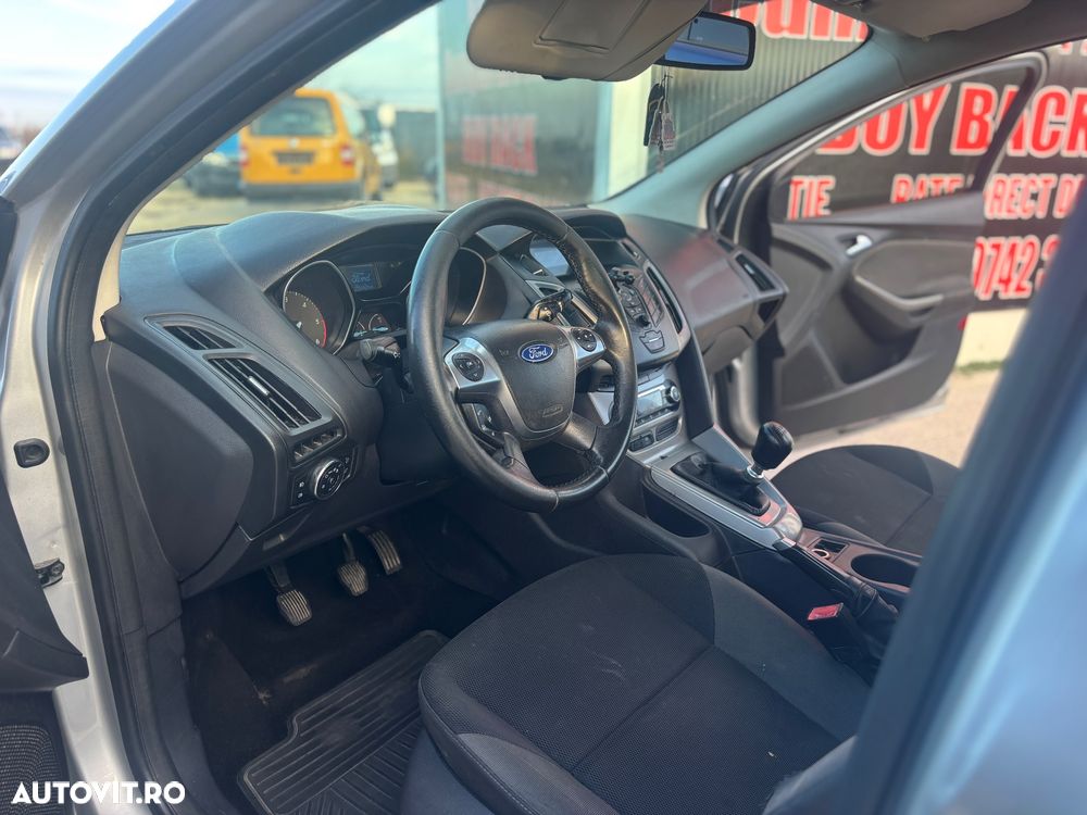 Ford Focus 1.6 TDCI DPF Titanium - 10