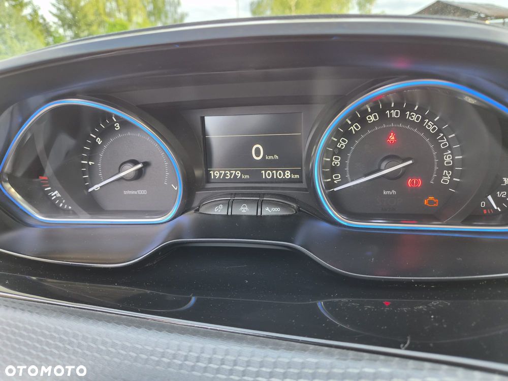 Peugeot 2008 PureTech 82 Active - 12