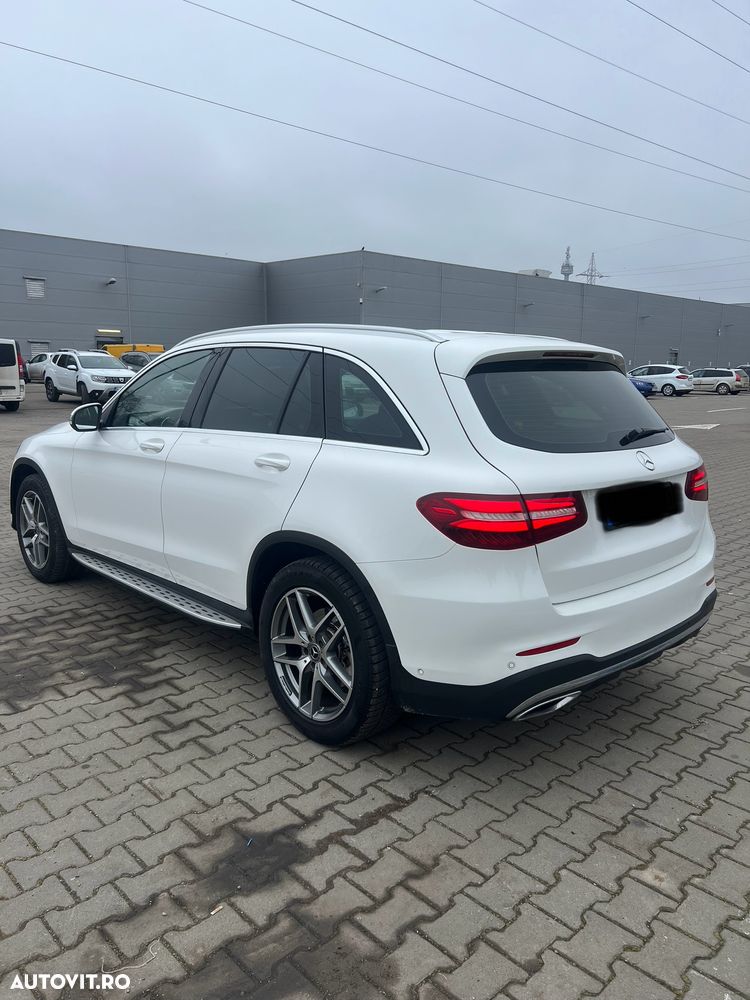 Mercedes-Benz GLC - 7