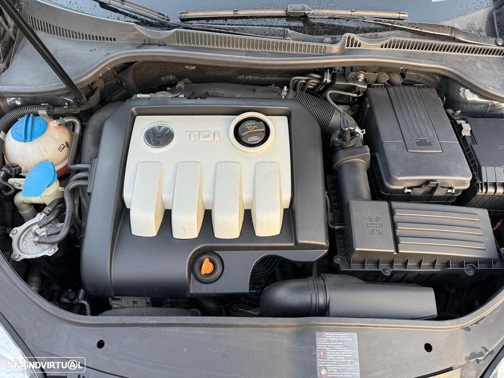VW Golf 1.9 TDi Confortline DSG - 20