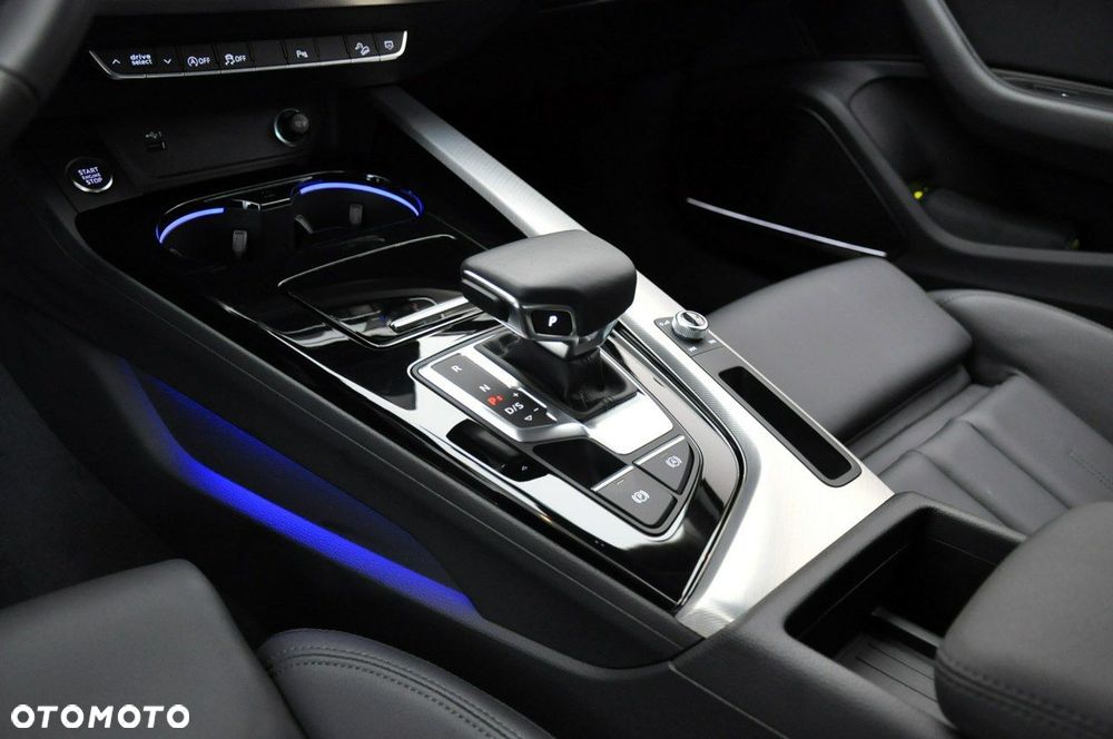 Audi A4 Allroad - 22