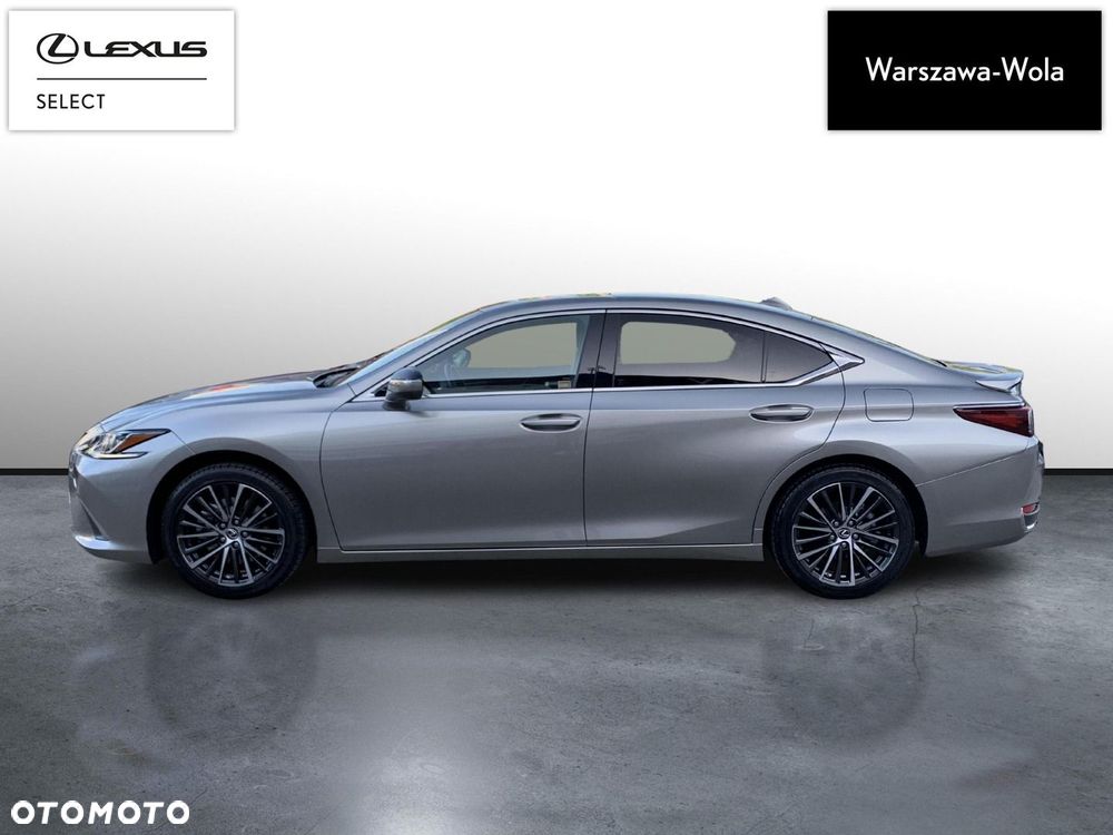 Lexus ES 300h Business Edition - 4
