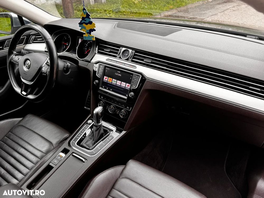 Volkswagen Passat 2.0 TDI SCR BlueMotion Technology 4Motion D Comfortline - 19