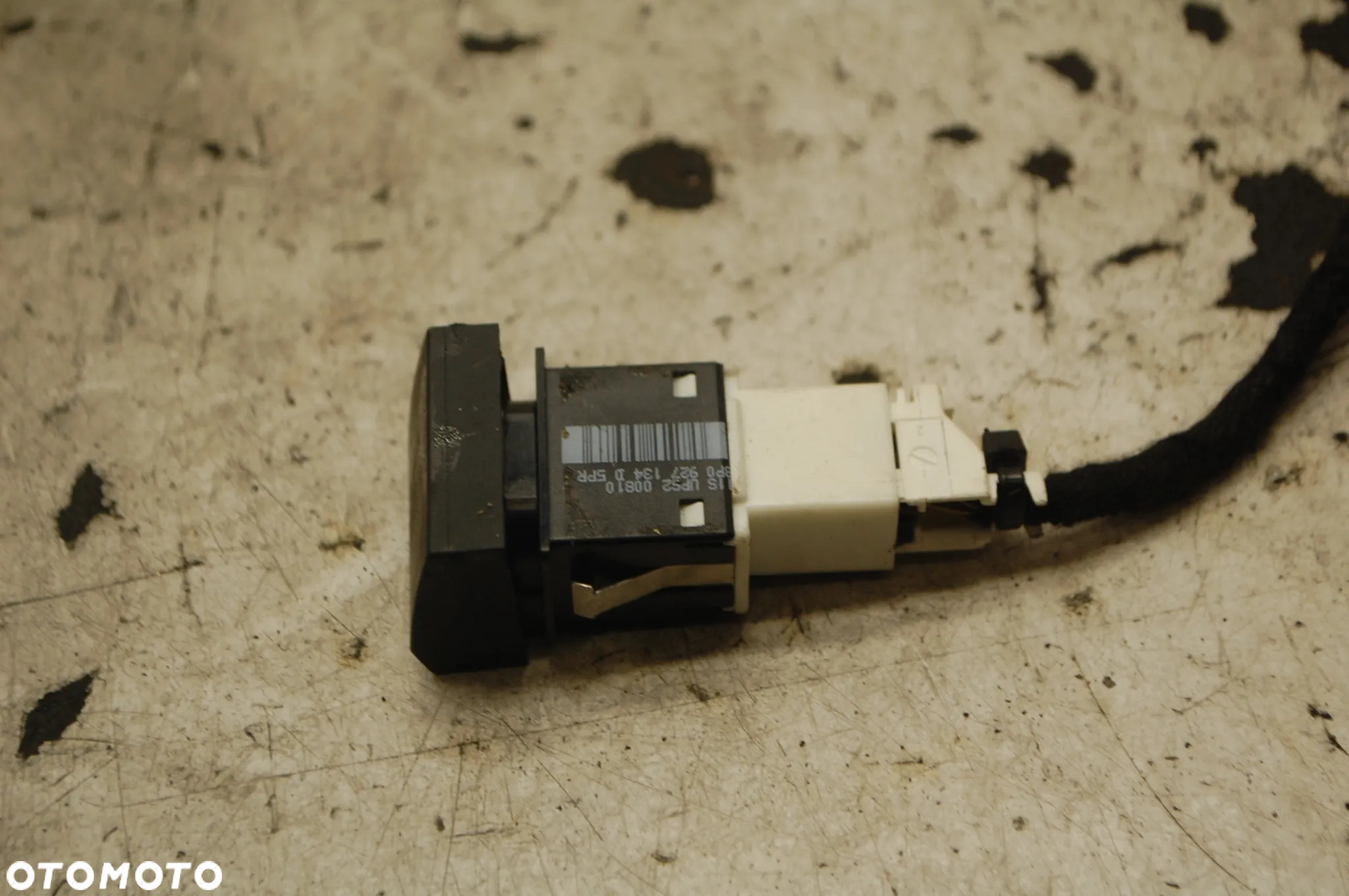 PRZEŁĄCZNIK WŁĄCZNIK ESP 8P0927134D AUDI A3 8P LIFT - 2