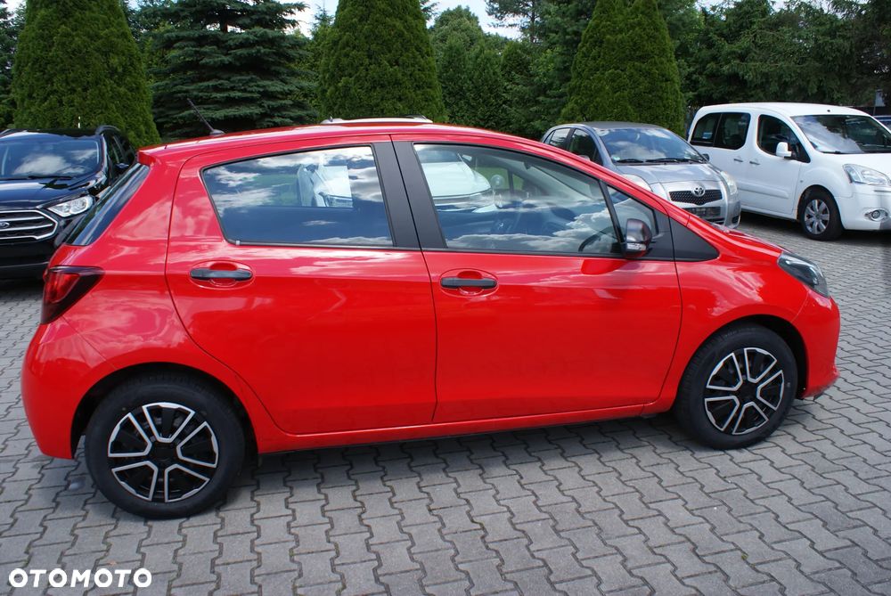 Toyota Yaris - 15
