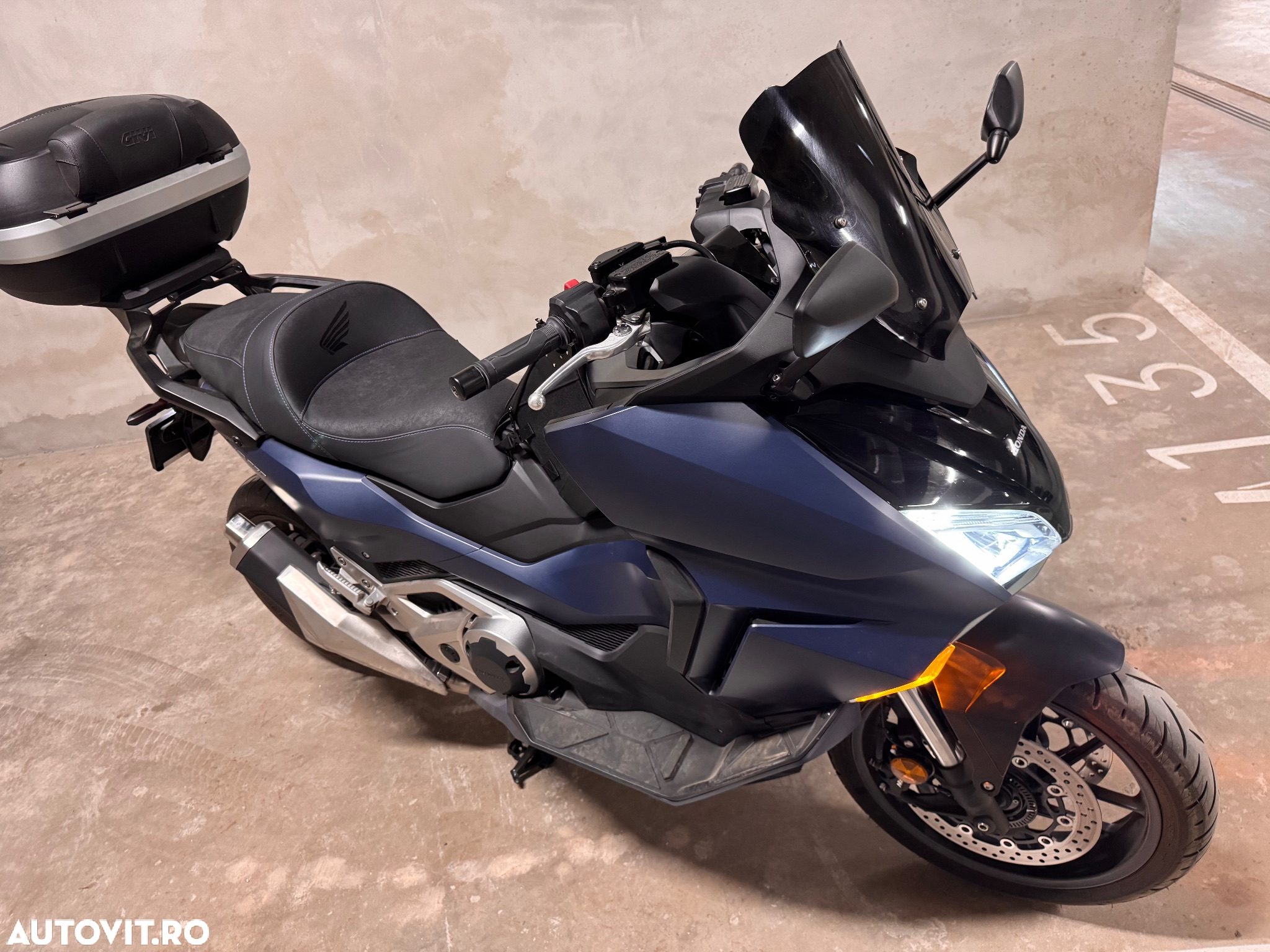 Honda Forza 750 - 5
