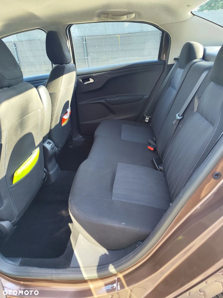 Peugeot 301 1.6 VTi Allure - 24