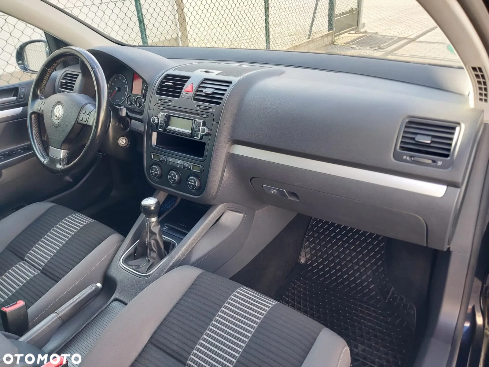 Volkswagen Golf 1.6 United - 17