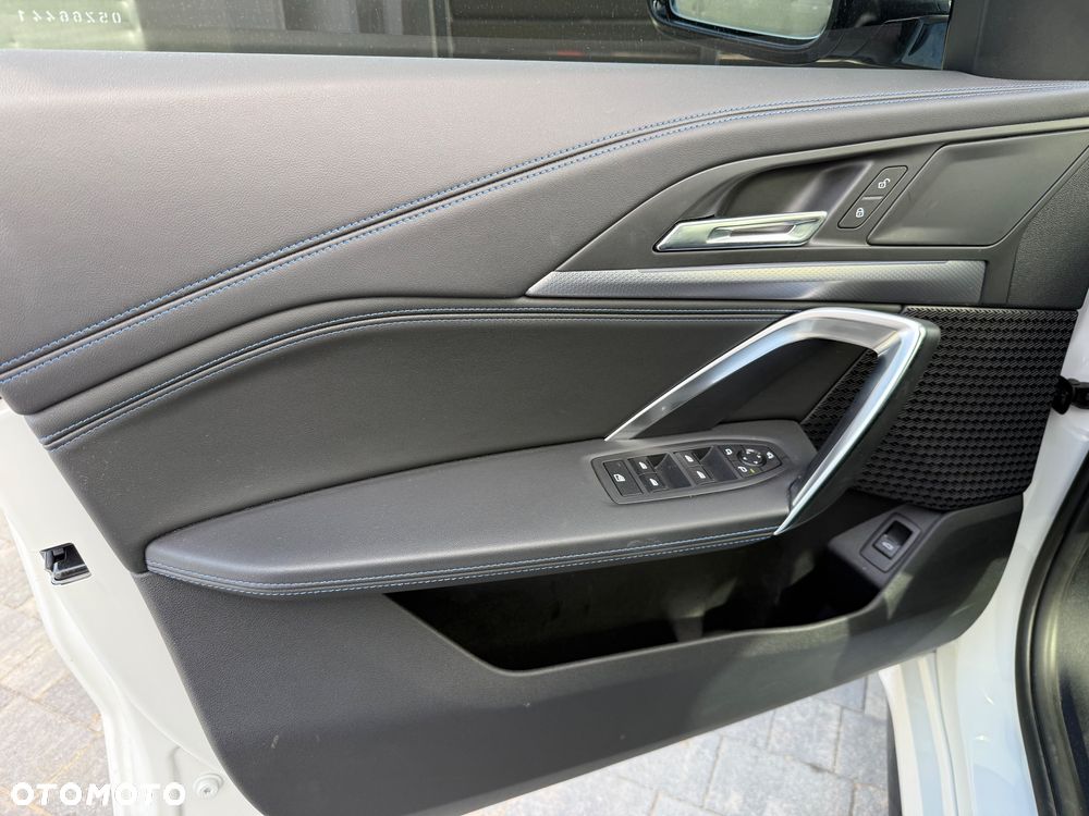 BMW iX1 eDrive20 66.5kWh M Sport Edition - 24
