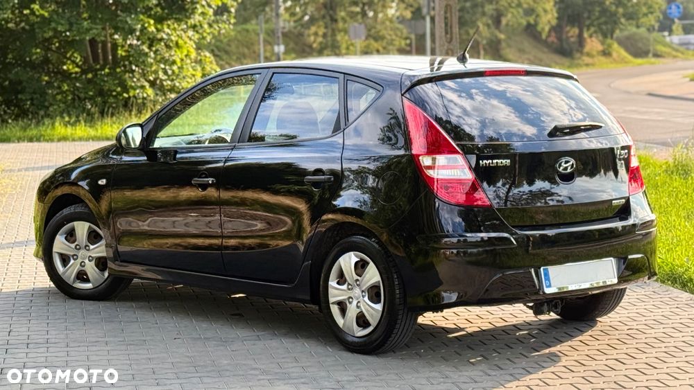 Hyundai i30 1.6 CRDi Premium - 17
