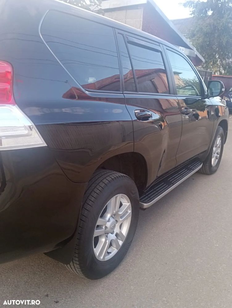 Toyota Land Cruiser 3.0l Turbo D-4D A/T Luxury - 28
