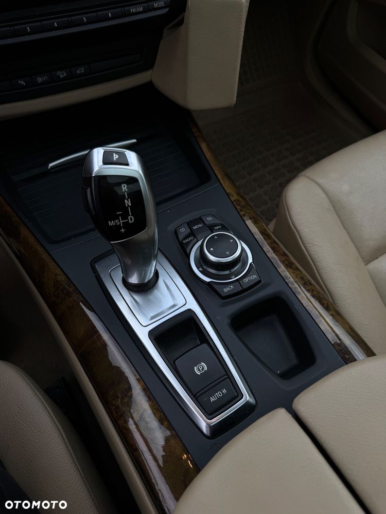 BMW X5 3.5d xDrive - 33