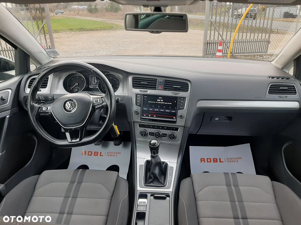 Volkswagen Golf 1.6 TDI BlueMotion Comfortline - 19