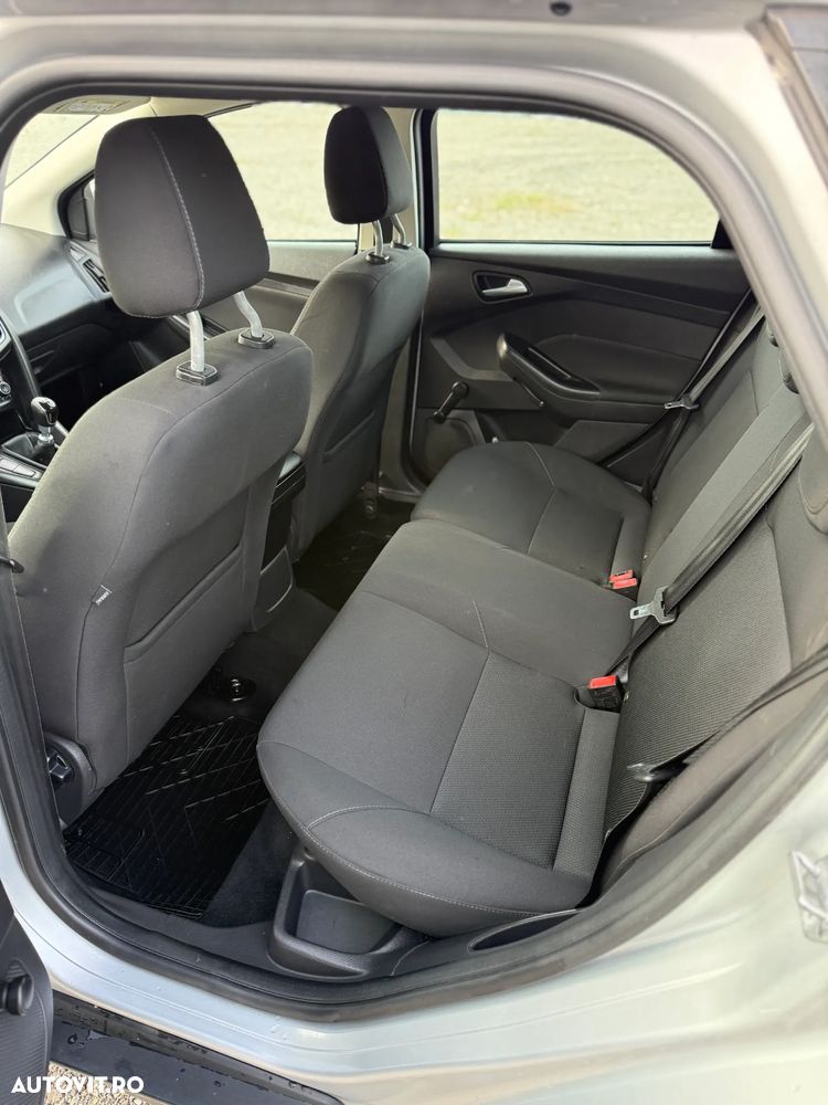 Ford Focus 1.5 TDCi DPF Start-Stopp-System Business - 13