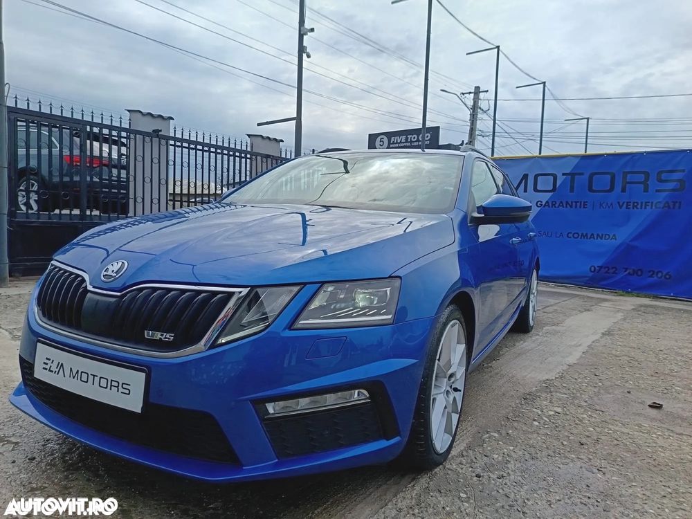 Skoda Octavia Combi Diesel 2.0 TDI RS - 2