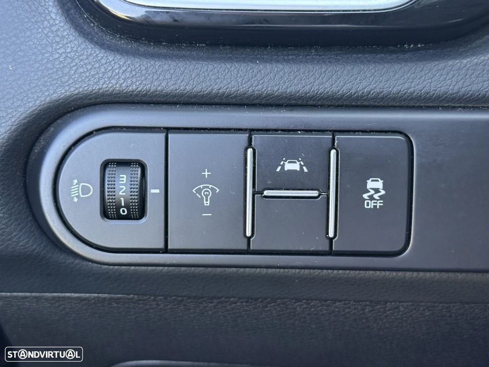 Kia Ceed SW 1.4 T-GDI DCT OPF Platinum Edition - 29