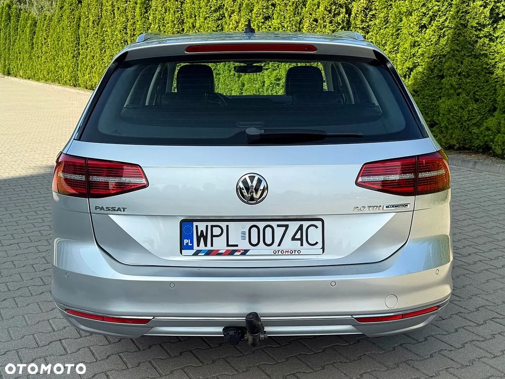 Volkswagen Passat Variant 2.0 TDI (BlueMotion Technology) Highline - 13