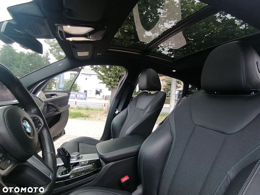 BMW X4 xDrive20d xLine sport - 25