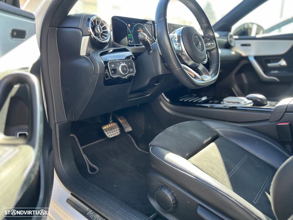 Mercedes-Benz A 250 e 8G-DCT Edition AMG Line - 26