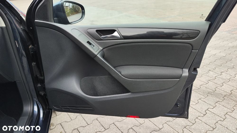 Volkswagen Golf 1.6 Comfortline - 31