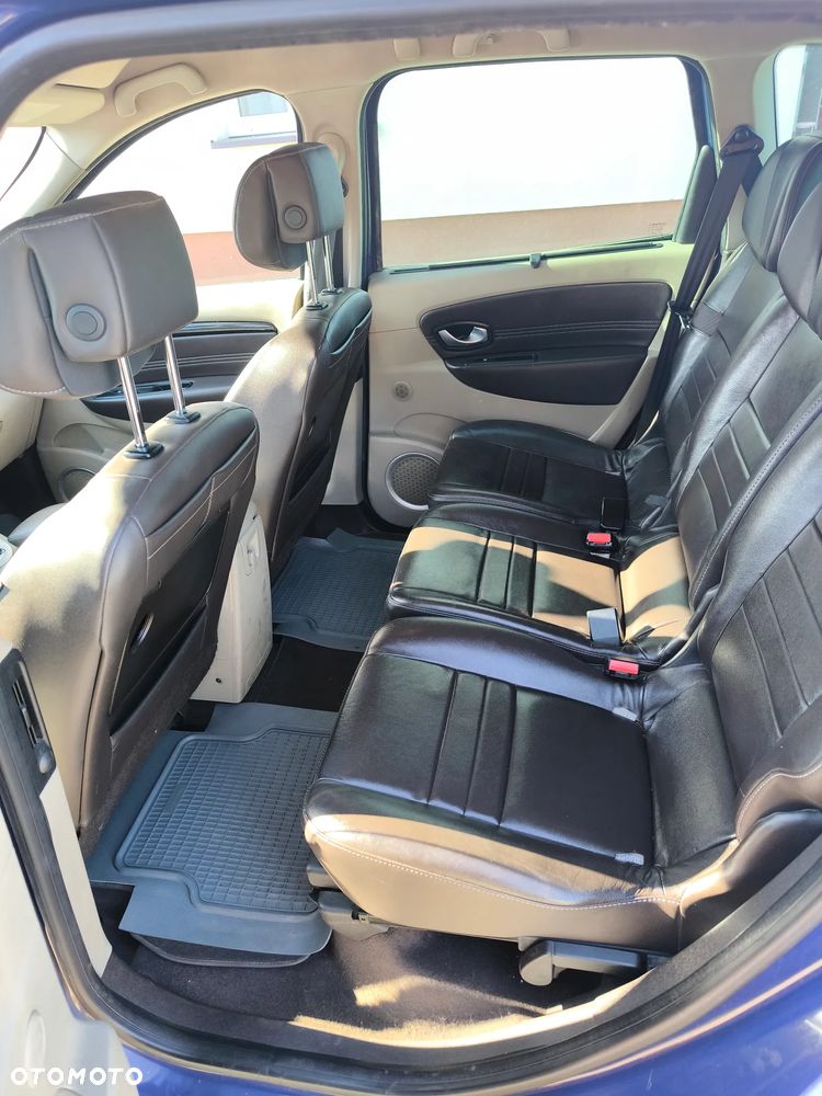 Renault Scenic 1.9 dCi Privilege - 9