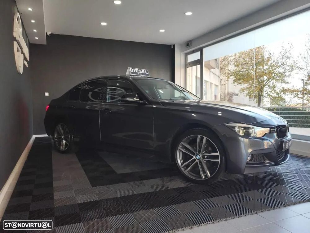 BMW 320 d Auto Pack M - 12