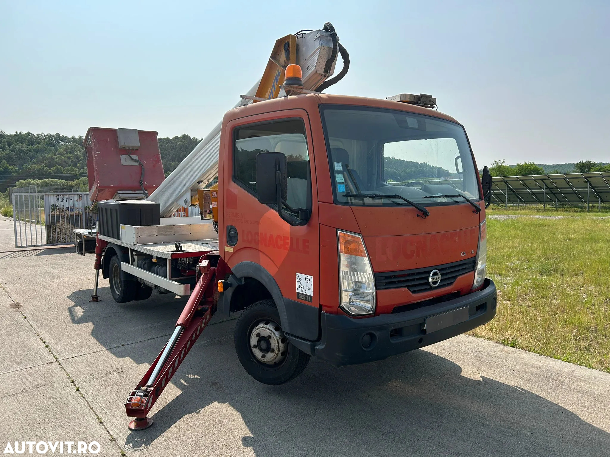 Nissan Cabstar -nacela Multitel 22m - 2