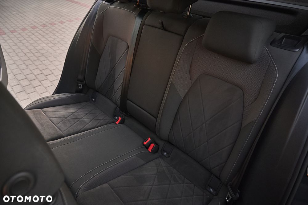 Volkswagen Golf 2.0 TDI Style - 23