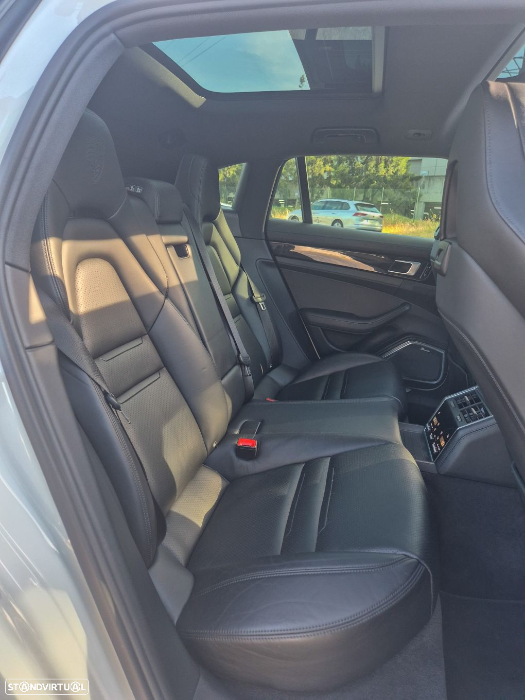 Porsche Panamera Sport Turismo - 12
