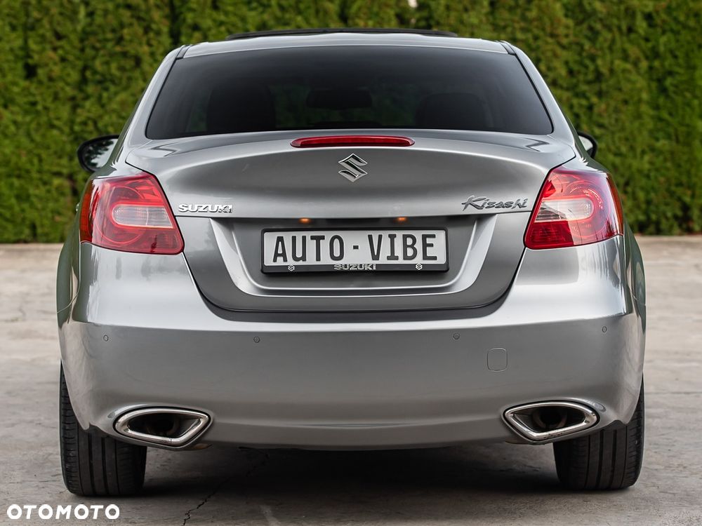 Suzuki Kizashi 2.4 4x4 CVT Sport - 11