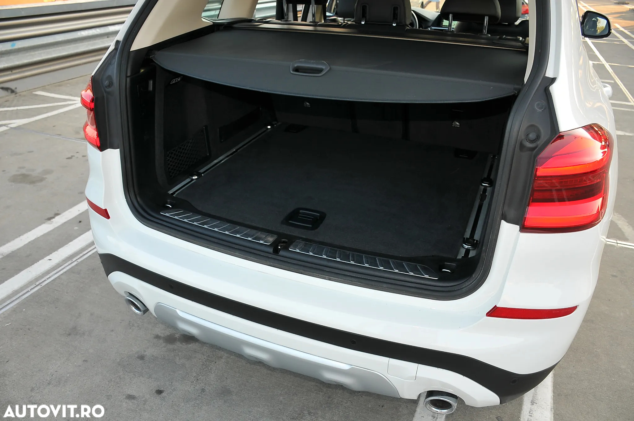 BMW X3 xDrive20d AT xLine - 29