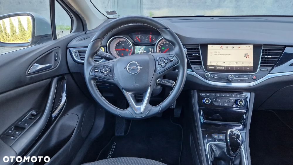 Opel Astra - 16
